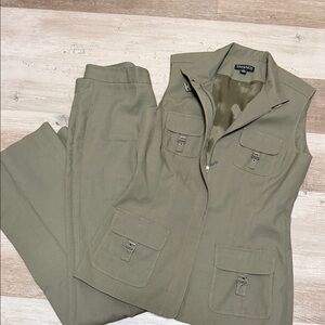Tahari Linen Blend Utility Vest & Cargo Pant Set - Olive Green Size 6